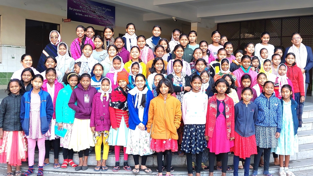 Schülerinnen der Mädchenschule in Indien / Steyler Missionare