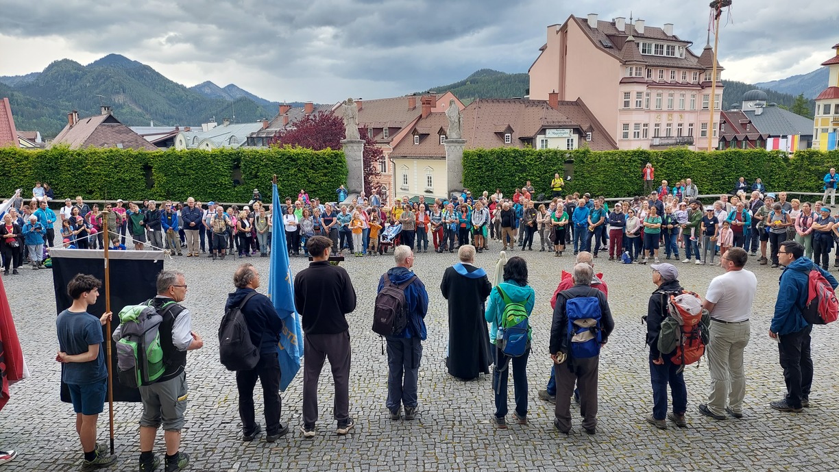 Mariazell: Pfingst-Fußwallfahrt erinnert an Katholikentag 2004