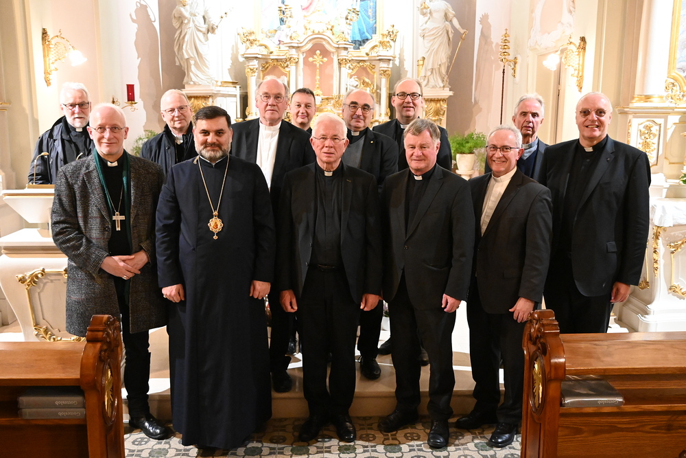 Begegnung der Bischofskonferenz mit dem armenisch-apostolischen Bischof Tiran Petrosyan / Kathpress/Paul Wuthe Begegnung der Bischofskonferenz mit dem armenisch-apostolischen Bischof Tiran Petrosyan
