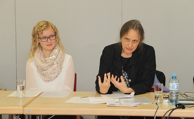 Jugendforscherin Beate Großegger und die Theologiestudentin Eva Wimmer / Diözese Linz/Fürlinger