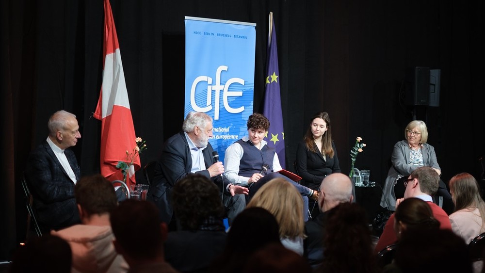 Michael Landau, Franz Fischler, Sarah Emminger und Eva Lichtenberger diskutierten im Wiener WUK über die Zukunft der EU / Manfred Weis EU-Experten warnen vor Abbau der liberalen Demokratie