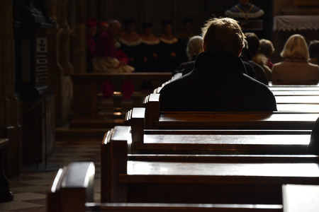 Nehmt die Not des Volkes Gottes ernst! | Eine Replik von Johann Pock