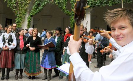 Ungarische Gemeinde beim 'Sonntag der Völker' / kathbild.at