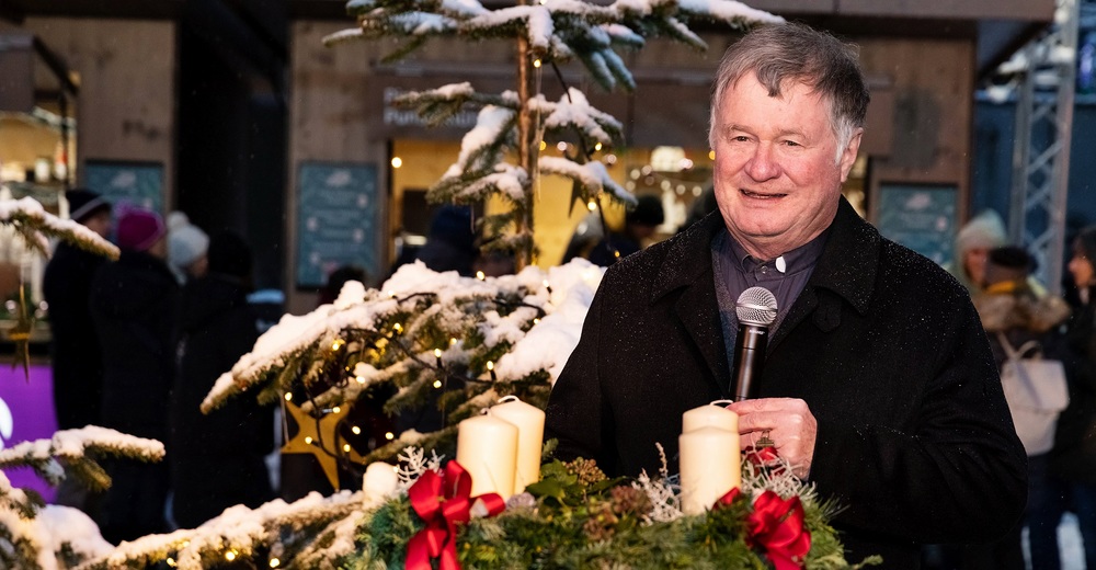 Bischof Scheuer eröffnet Linzer 'Advent am Dom' / Richard Haidinger