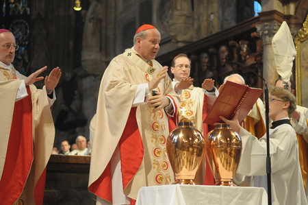 ?lweihe / Weihe des Chrisam?ls; Kardinal Christoph Sch?nborn, Chrisammesse